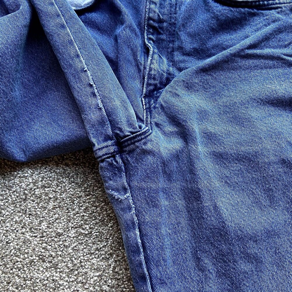 VINTAGE HIGH WAISTED CHIC JEANS MADE IN THE USA SIZE 4 - Picture 7 of 11